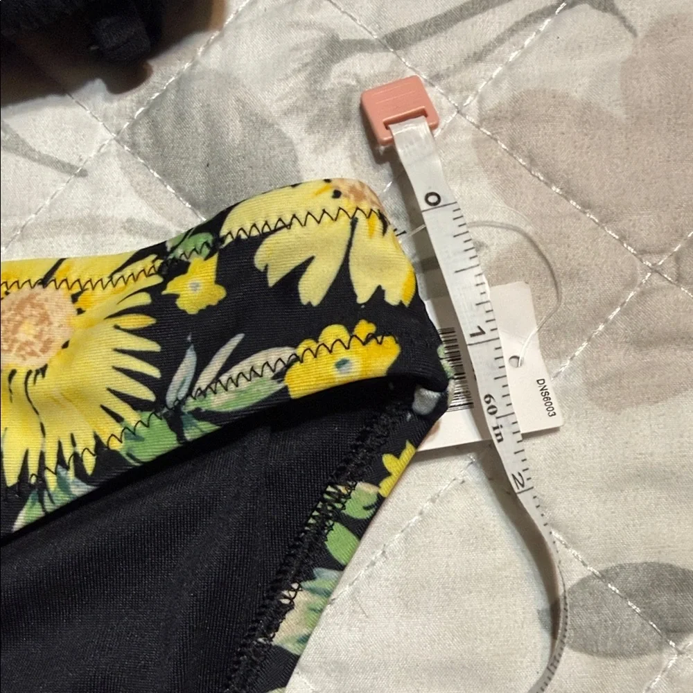Black and Yellow Floral Bikini Set M - Picture 7 of 12